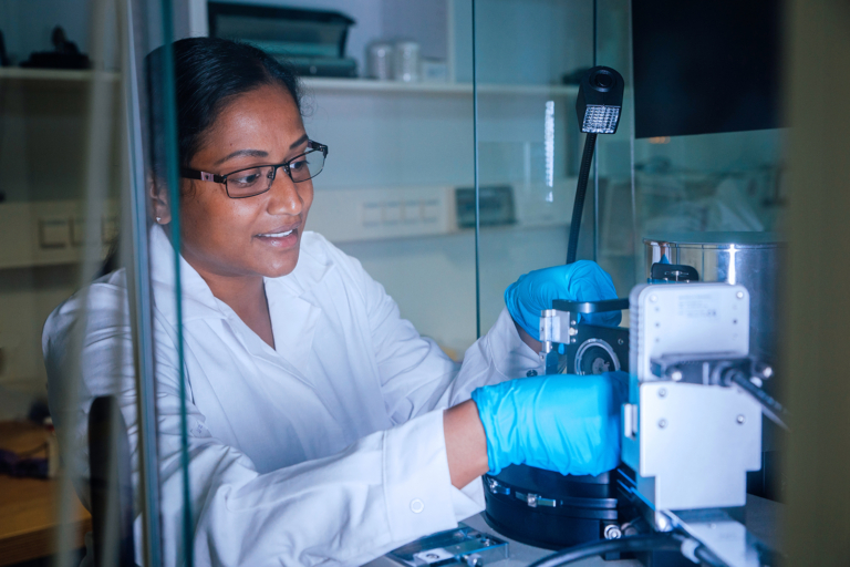 Women in Electrochemistry
