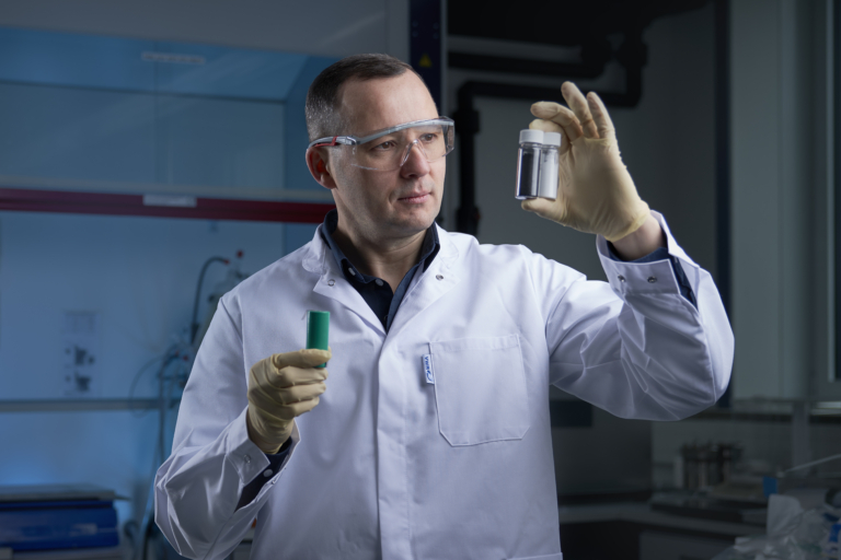 Researchers develop inexpensive and environmentally friendly mechanochemical recycling process