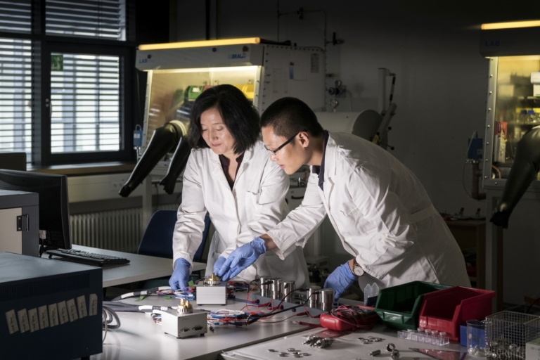 Calcium batteries: New electrolytes
