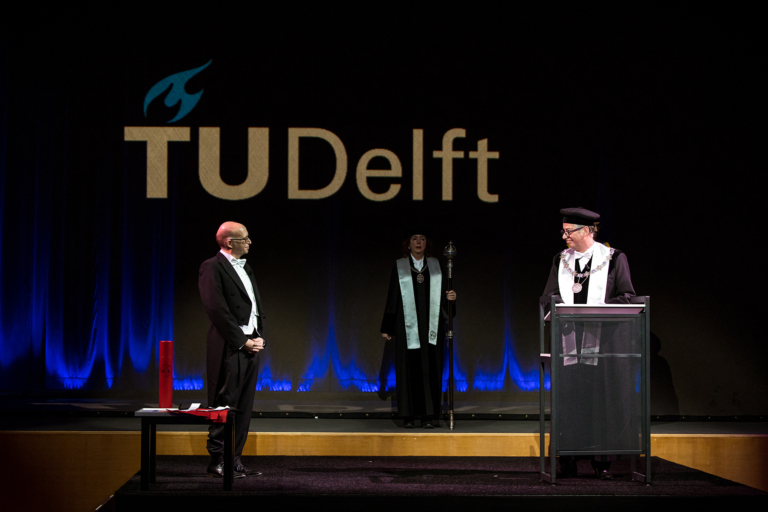 Honorary Doctorate for Prof. Jürgen Janek