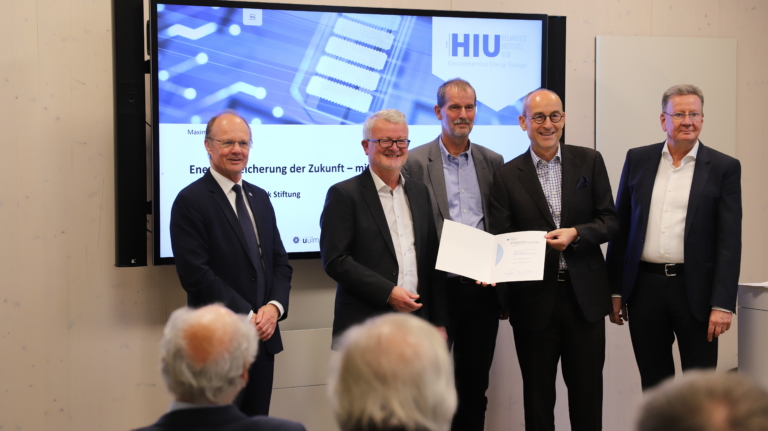 Maximilian Fichtner receives Dr. Barbara Mez-Starck Prize